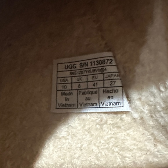 Ugg felt cozy red clogs. - Picture 6 of 8